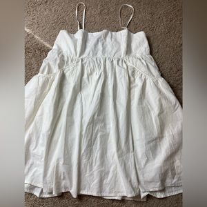 Urban Outfitters size L short white dress with large pockets